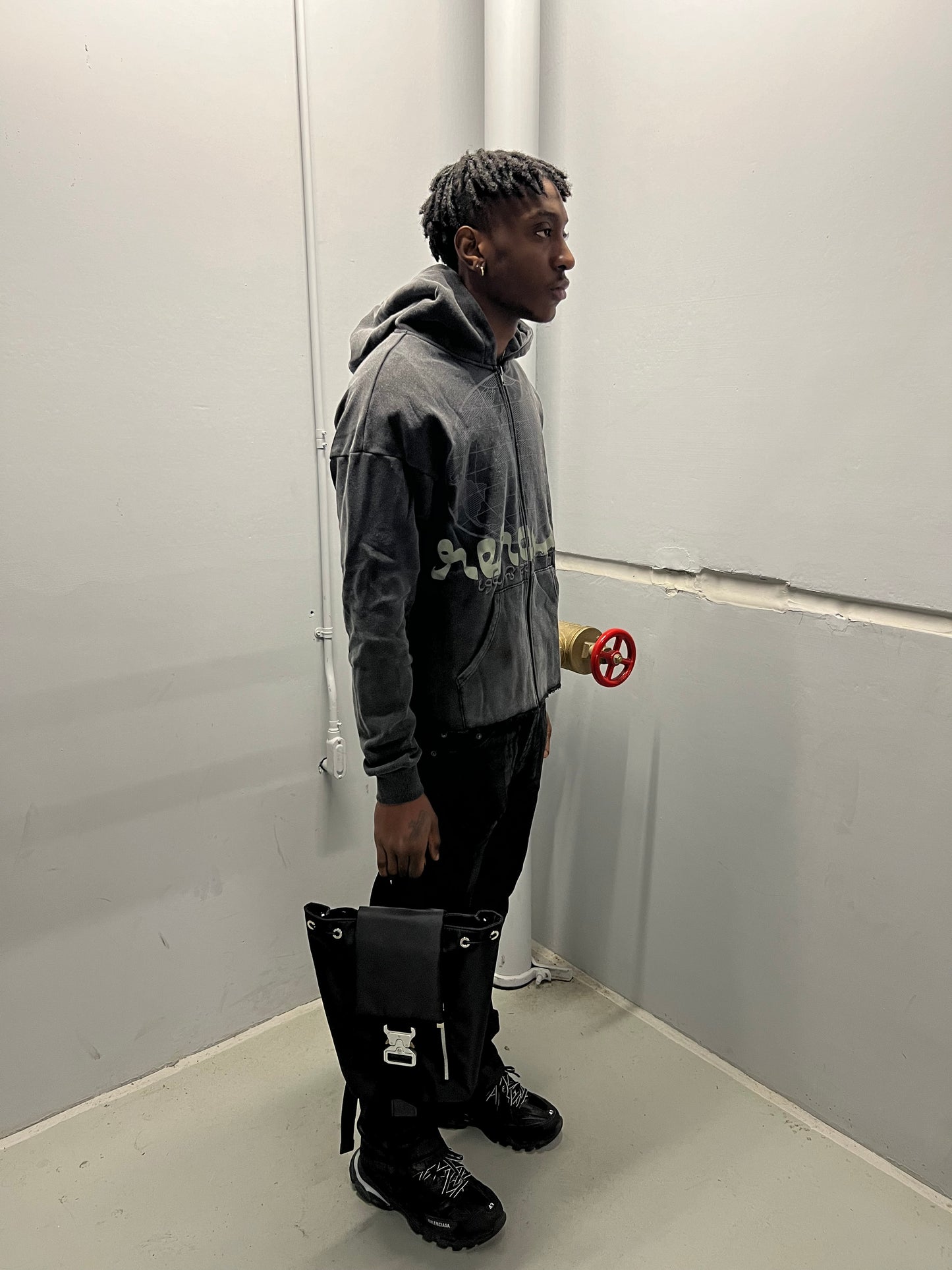 REROUTE "GLOBAL DESCENTS" HOODIE